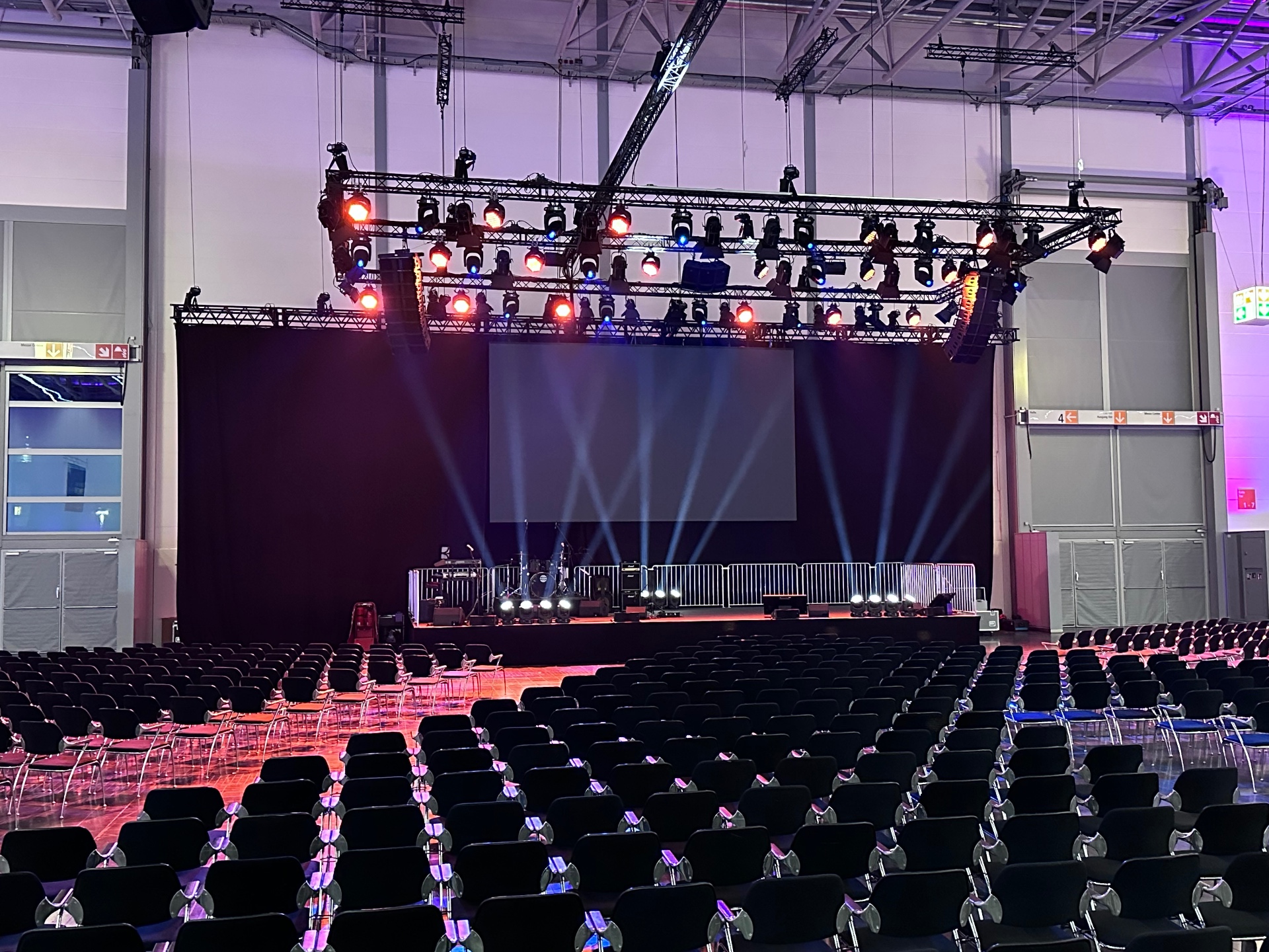 Konferenzbühne Messe Düsseldorf